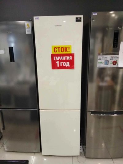 Лот: 17136334. Фото: 1. Холодильник samsung rb-37j5000ef... Холодильники, морозильные камеры