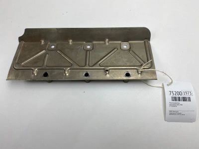 Лот: 21111294. Фото: 1. Маслоотражатель Audi A8 1998 077103097A... Кузов