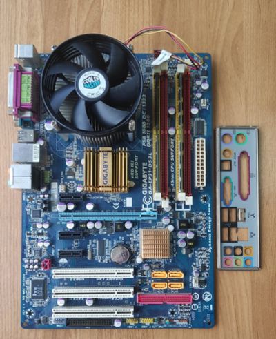 Лот: 16727230. Фото: 1. Материнская плата Gigabyte GA... Комплекты запчастей