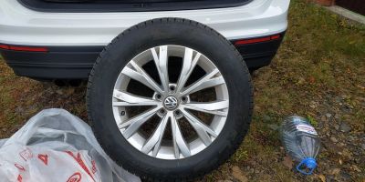 Лот: 18151112. Фото: 1. Зимние шины на дисках Pirelli... Шины на дисках