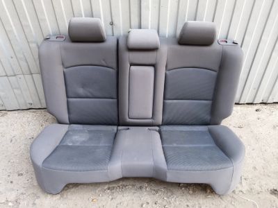 Лот: 19611946. Фото: 1. Сиденья задние Mazda Axela. Салон