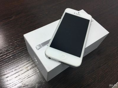 Лот: 8547427. Фото: 1. iPhone 5 16GB White. Смартфоны