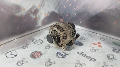 Лот: 23586309. Фото: 1. Генератор Volkswagen Passat BVY... Электрооборудование