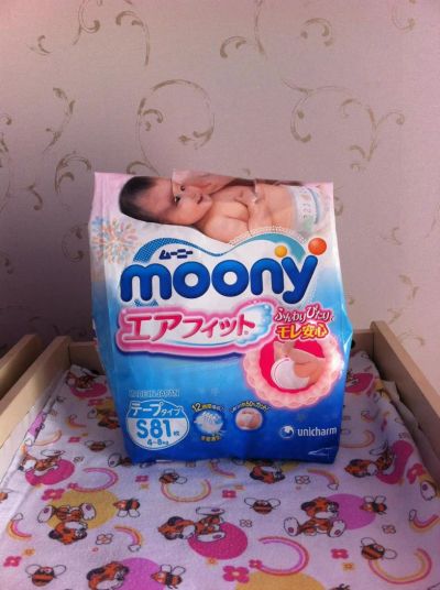 Лот: 8135607. Фото: 1. Подгузники MOONU (S 4-8кг). Детская гигиена