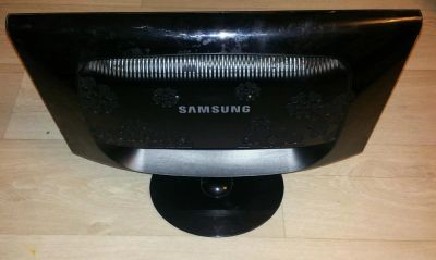 Лот: 4332620. Фото: 1. Широкоформатный ЖК монитор Samsung... ЖК-мониторы