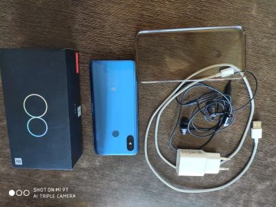 Лот: 14024158. Фото: 1. Смартфон Xiaomi Mi8 6+64 Gb Синий... Смартфоны