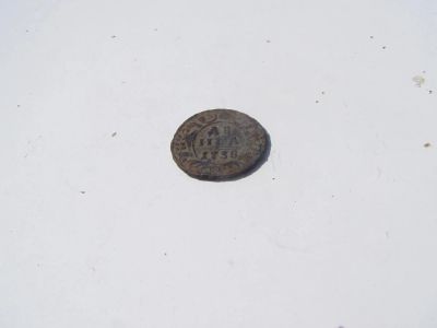 Лот: 7843078. Фото: 1. Рельефная денга 1738 года. Сразу... Россия до 1917 года