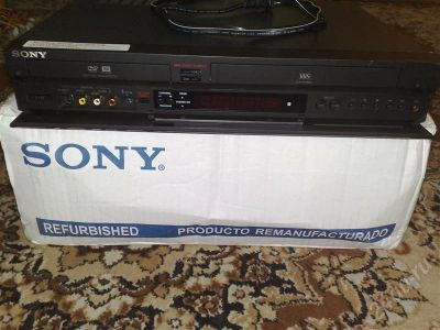 Лот: 335940. Фото: 1. Пишущий DVD-VCR Sony RDR-VX555. DVD, Blu-Ray плееры