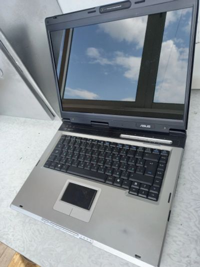 Лот: 19246159. Фото: 1. Ноутбук ASUS A6000 не исправный. Ноутбуки