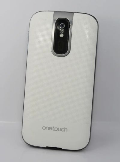 Лот: 4590944. Фото: 1. Мобильный телефон Alcatel One... Смартфоны