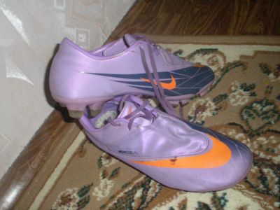 Лот: 5640717. Фото: 1. бутсы nike 40р-р. Кеды, кроссовки, слипоны