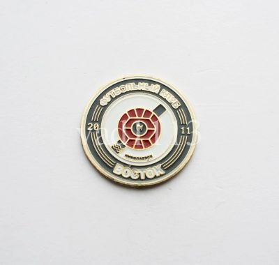 Лот: 11030831. Фото: 1. Футбол-значок ФК Восток Николаевск... Сувенирные