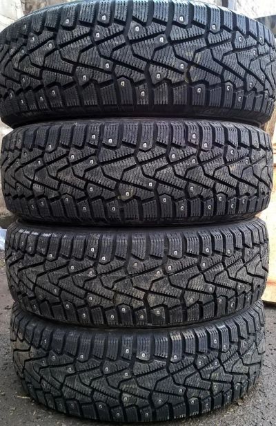 Лот: 8172531. Фото: 1. Шины зимние 215/50 R17 215/50... Шины