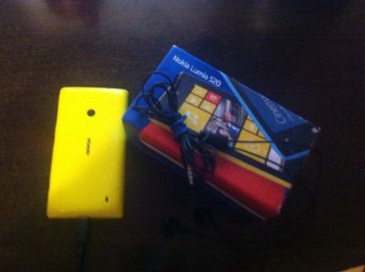 Лот: 7165995. Фото: 1. Телефон Nokia Lumia 520. Кнопочные мобильные телефоны