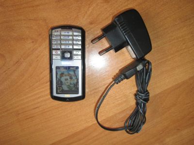 Лот: 17507365. Фото: 1. Мобильный телефон Philips 362. Кнопочные мобильные телефоны