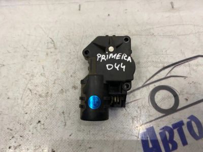 Лот: 21714963. Фото: 1. сервопривод заслонки печки Nissan... Двигатель и элементы двигателя