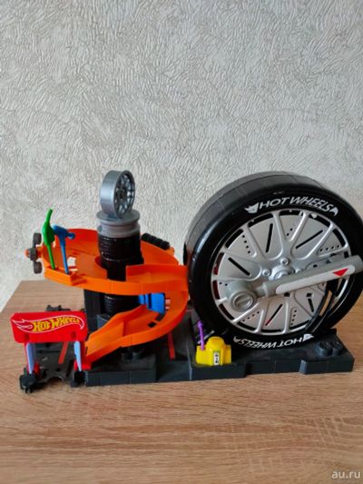 Лот: 17736560. Фото: 1. Шиномонтаж Хотвилс hotwheels. Машины и техника