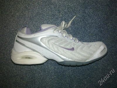 Лот: 218489. Фото: 1. Кросовки NIKE размер 38. Кеды, кроссовки, слипоны
