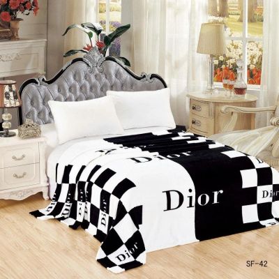 Лот: 10420039. Фото: 1. Плед DIOR. Пледы, покрывала