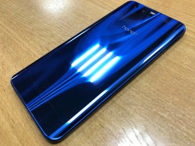Лот: 18298934. Фото: 1. Мобильный телефон Honor 9. Смартфоны