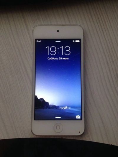 Лот: 10029336. Фото: 1. IPod Touch 5. Плееры