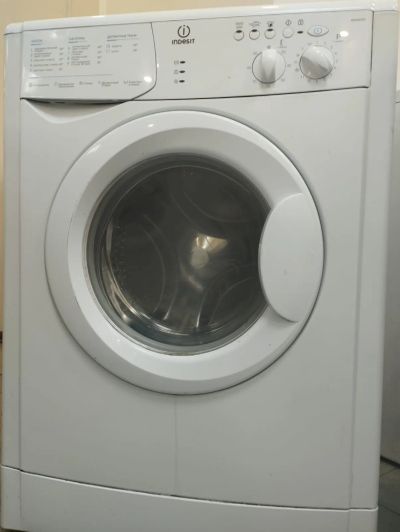 Лот: 24792226. Фото: 1. Стиральная машина Indesit WIUN... Запчасти для остальной бытовой техники