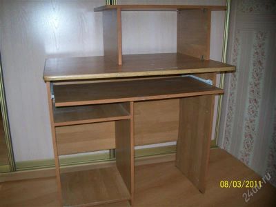 Лот: 817642. Фото: 1. Стол компьютерный. Стойки и тумбы для аппаратуры