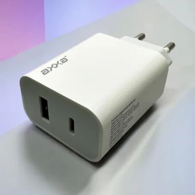 Лот: 22051966. Фото: 1. Зарядное сетевое (USB-A + USB-C... Зарядные устройства, блоки питания, адаптеры сетевые для смартфонов