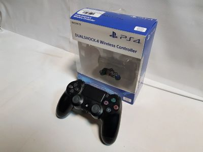 Лот: 15015326. Фото: 1. Геймпад Sony DualShock 4 v2 Оригинальный... Аксессуары для игровых приставок, консолей, геймпады
