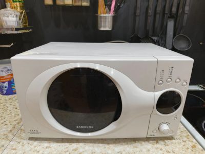 Лот: 25258416. Фото: 1. Микроволновка Samsung CE2875NR. Микроволновки, мини-печи