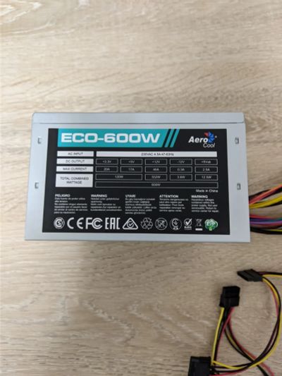 Лот: 21249686. Фото: 1. Блок питания AeroCool eco-600w. Корпуса, блоки питания