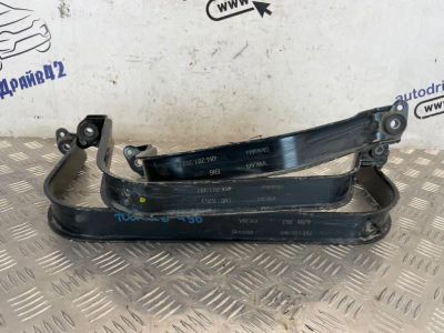 Лот: 23503804. Фото: 1. крепление топливного бака Volkswagen... Топливная система