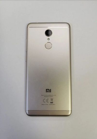 Лот: 17782556. Фото: 1. Xiaomi Redmi 5 16Gb Gold 865498033736869. Смартфоны
