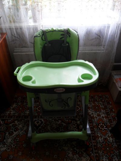 Лот: 8085457. Фото: 1. Стульчик для кормления. Стульчики для кормления