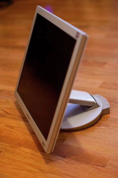 Лот: 3144458. Фото: 1. Полупрофессиональный монитор Samsung... ЖК-мониторы