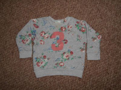 Лот: 5099015. Фото: 1. Красивая кофточка benetton, 74... Свитера, худи, толстовки