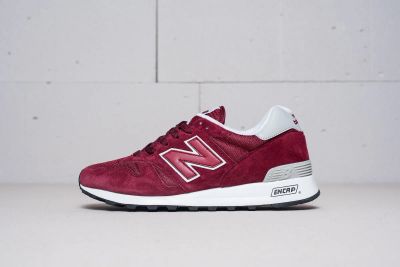 Лот: 11618296. Фото: 1. Кроссовки New Balance 1300. Кеды, кроссовки, слипоны