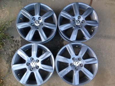 Лот: 6022710. Фото: 1. Комплект оригинального литья vw... Диски