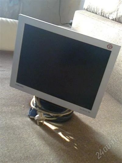 Лот: 1773002. Фото: 1. Монитор Samsung SyncMaster 152v. ЖК-мониторы