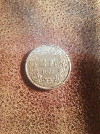 Лот: 15596464. Фото: 1. Монета 2 франка 1987 года Швейцария. Европа