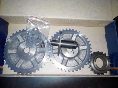 Лот: 12006002. Фото: 1. комплект звездочек ГРМ + механизм... Двигатель и элементы двигателя