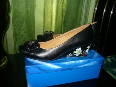 Лот: 3106731. Фото: 1. Продам новые туфли Vkus Italian... Туфли