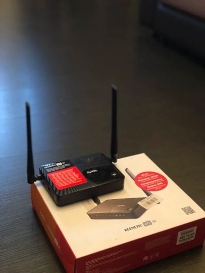 Лот: 12120421. Фото: 1. Продам роутер Zyxel keenetic 4g... Маршрутизаторы (роутеры)