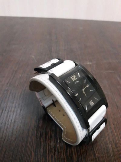 Лот: 12651515. Фото: 1. Женские часы Guess. Оригинальные наручные часы