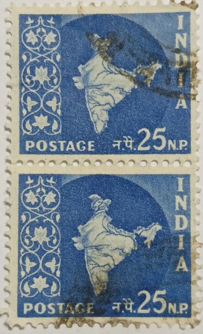 Лот: 25124640. Фото: 1. Марки_Индии, Сцепка, 1957, Карта... Марки