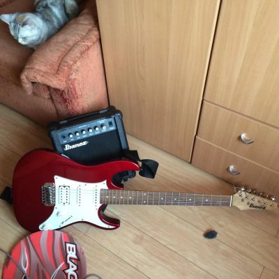 Лот: 6679940. Фото: 1. Гитара Ibanez Jumpstart GRX40... Гитары