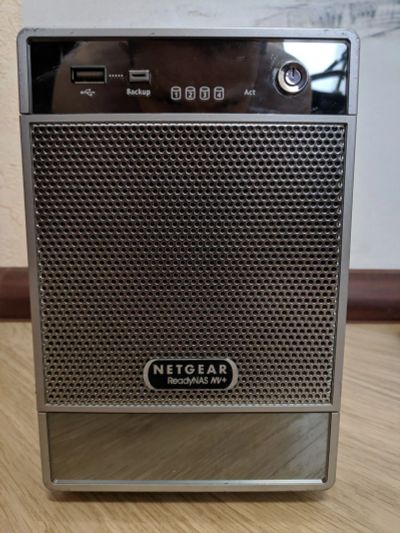Лот: 14297137. Фото: 1. Netgear NV+ (v1) RND4000 (Без... СХД