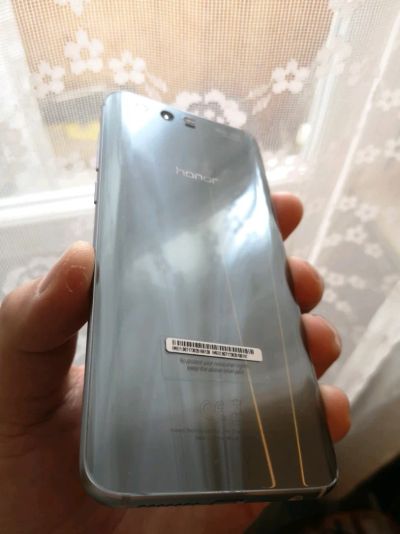 Лот: 11392560. Фото: 1. Honor 9 (новый, 2 года гарантии... Смартфоны