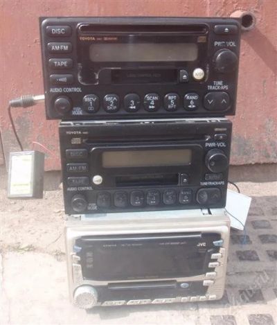 Лот: 945707. Фото: 1. штатная магнитола 2шт. Автомагнитолы