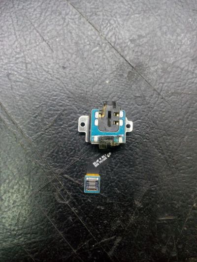 Лот: 10429985. Фото: 1. Шлейф с аудиоразъемом Samsung... Запчасти для планшетов